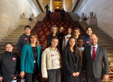 Accueil des jeunes d'Annemasse et d'Annecy au Sénat